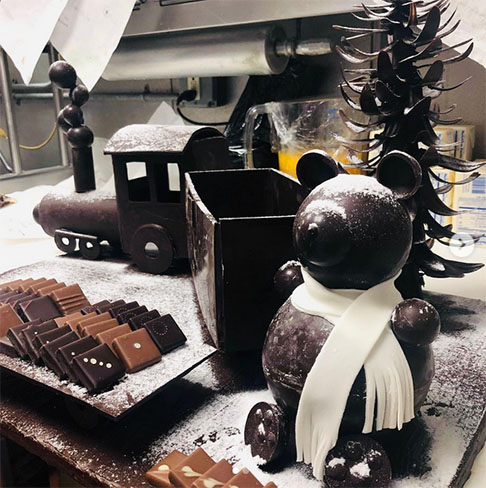 Christmas / Holiday Chocolate Showpiece 2018